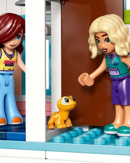 LEGO® Friends Liann's Family House 42687