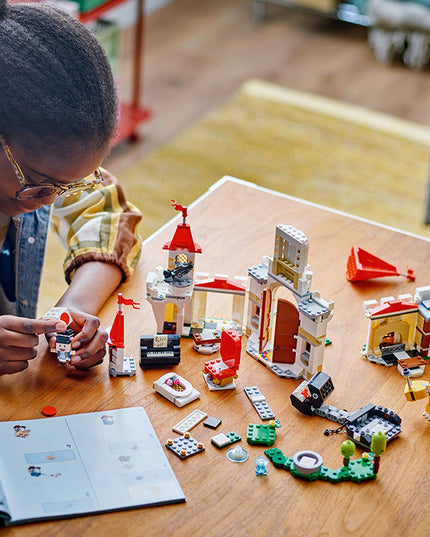 LEGO® Super Mario™ Battle with Roy at Peach’s Castle Set 71435