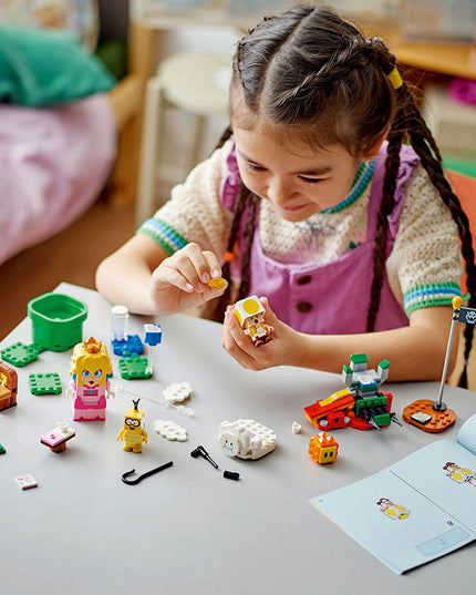 LEGO® Super Mario™ Adventures with Interactive LEGO® Peach™ 71441