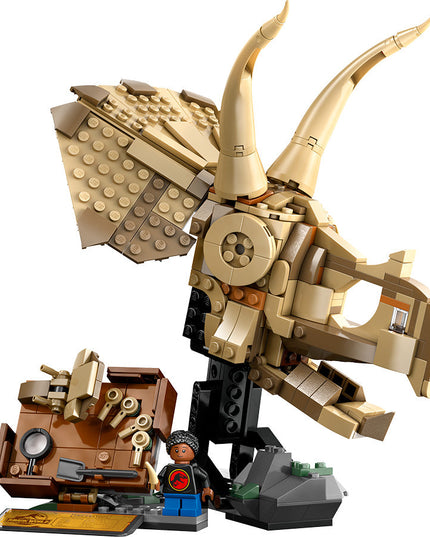 LEGO® Jurassic World Dinosaur Fossils: Triceratops Skull 76969