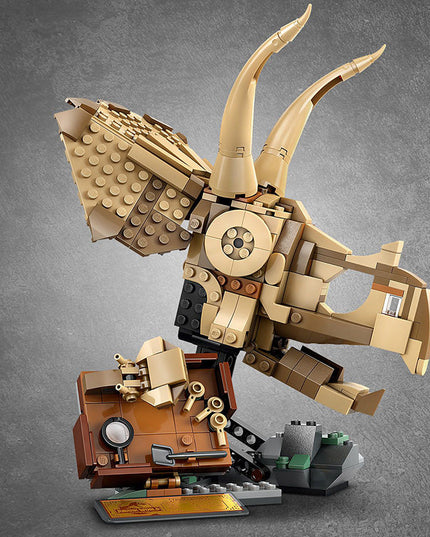 LEGO® Jurassic World Dinosaur Fossils: Triceratops Skull 76969