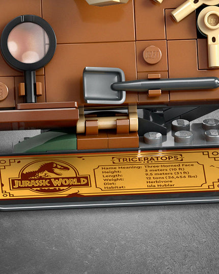 LEGO® Jurassic World Dinosaur Fossils: Triceratops Skull 76969
