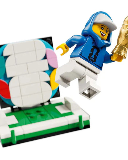 LEGO® Editions FIFA World Cup™ Official Trophy 43020